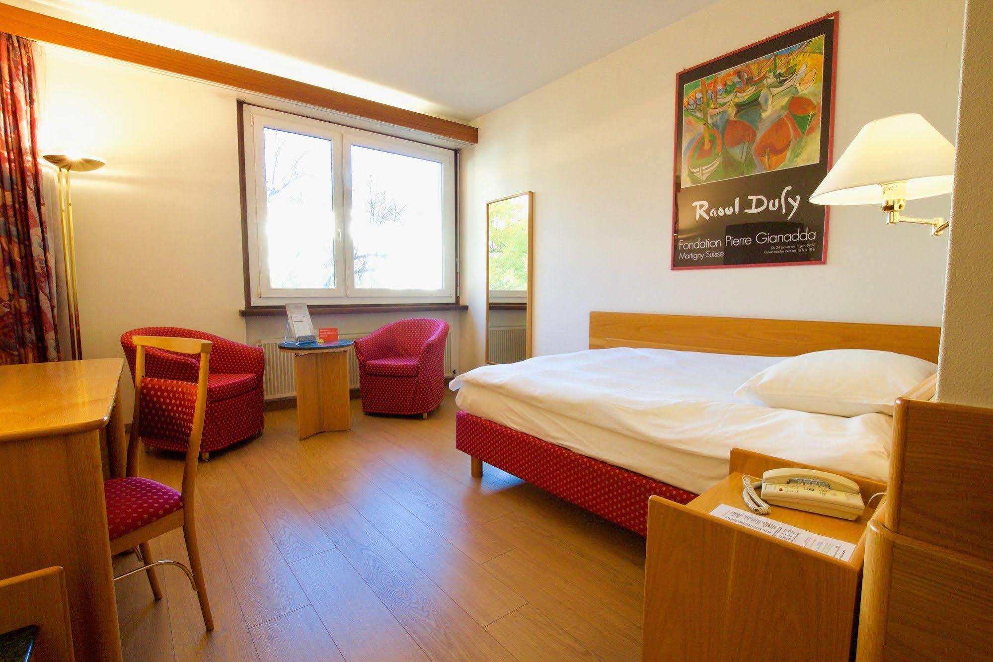 Hotel Du Rhone Sion Zewnętrze zdjęcie